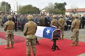Ejército despide en Chillán a cabo segundo fallecido en accidente durante tareas de control