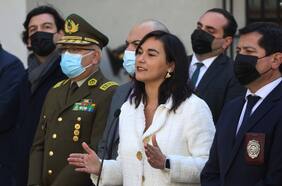 Siches dice que hubo “un error de interpretación” de sus dichos sobre Carabineros y que “en materias operativas” la institución “cuenta con una autonomía que debe ser analizada”