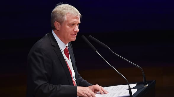 Foro Madrid divide a la derecha y sectores del oficialismo piden que Kast se reste del encuentro