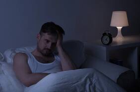 Los 4 consejos de un neurólogo para lograr dormir en este caluroso verano