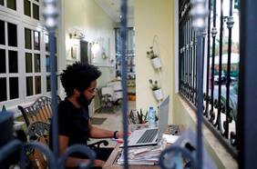 El trabajo a distancia se impone en todo tipo de empleos