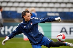 Christiane Endler termina el año como puntera y su equipo lleva campaña perfecta