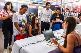 Cuáles estudiantes pueden postular parra recibir los $120 mil de la Beca de Integración Territorial
