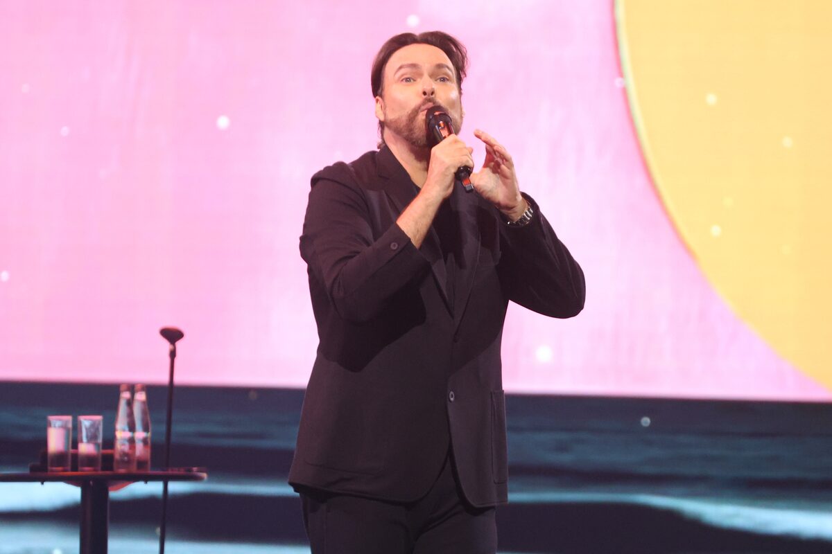 George Harris recibe pifias en Viña 2025 - La Tercera