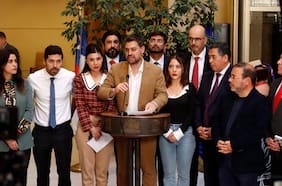 Oficialismo ingresa acusación constitucional contra juez Ulloa y Suprema exige respeto recíproco entre poderes del Estado