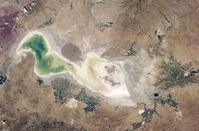 La dramática desaparición del lago más grande de Medio Oriente: hoy solo es un gran salar