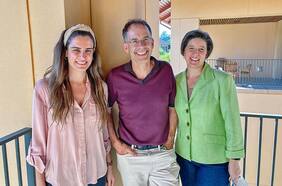 Claudia Allende, la economista chilena que se codea con los nuevos Premios Nobel