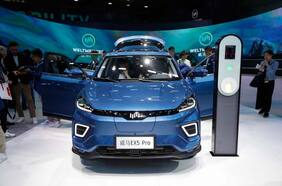 Ventas de autos eléctricos siguen acelerándose y alcanzan nuevo máximo histórico