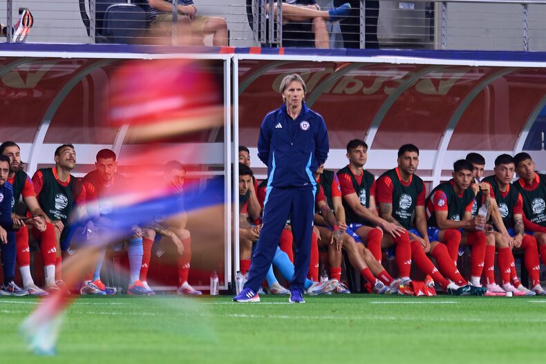 Ricardo Gareca, in the duel between Chile and Peru.