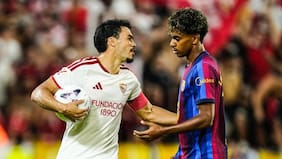 Con Raphinha en llamas: el implacable Barcelona remonta y reduce al Sevilla de Gabriel Suazo