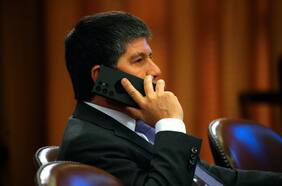 PDI volvió a incautar otros dos celulares en poder de Monsalve y “de sorpresa” halló un tercero que hoy está bajo custodia de tribunales