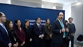 Crisis de empleo: ministro Rau cita a expertos de mesa laboral para analizar medidas que se anunciarán en próximos días