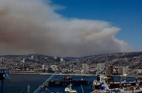 Fiscalía de Valparaíso detalla cadena de decisiones que hicieron perder 57 minutos para evacuación en megaincendio de 2024