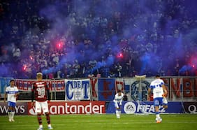 La UC es condenada a pagar una indemnización millonaria a hinchas de Flamengo agredidos en 2022
