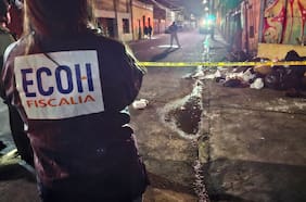 Un hombre fallecido y una mujer herida deja balacera en Recoleta