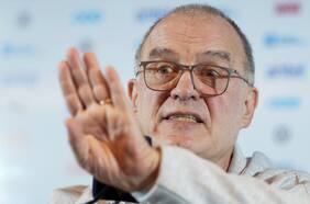 Histórico de Uruguay analiza el complicado arribo de Marcelo Bielsa: “Se están yendo todos los referentes; hasta el que corta el césped”