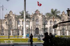 Extranjeros deberán pagar multa si exceden permiso de permanencia en Perú, a riesgo de sufrir expulsión del país