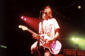 “Hace demasiado tiempo que no me emociono haciendo música”: el accidentado y revelador último show de Nirvana con Kurt Cobain