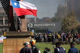 Ante inminente cierre de Huachipato: diputados del Biobío exploran reforma constitucional que permita presencia estatal en la acerera