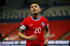 Lo buscan desde Brasil: Charles Aránguiz aparece en la órbita del Inter de Porto Alegre