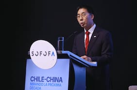 Embajador chino llama a Chile a protegerse de la “injerencia externa” que limite las inversiones en el país