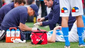 Colo Colo aplica una histórica sanción a hinchas que lanzaron proyectiles a Alfred Canales en el clásico ante la UC