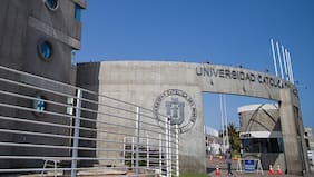 Amenaza escrita obliga a suspender clases presenciales en sede Antofagasta de Universidad Católica del Norte