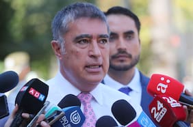 Alcalde Desbordes entrega espaldarazo a Durán e insta a su sector a no votar a favor de su acusación constitucional