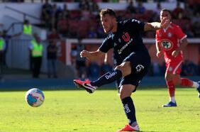 A solo una firma: Ángelo Henríquez prepara su retorno al fútbol chileno