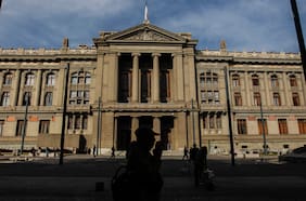Magistrado condenado por abuso sexual cesa sus funciones en el Poder Judicial y jueza acusa incumplimiento de medidas