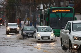Las claves para conducir con seguridad bajo lluvia y nieve