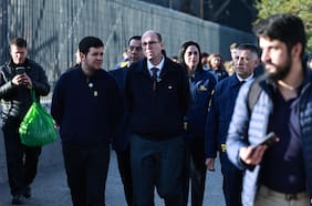 “Ha tenido una emergencia”: ministro Martín Arrau finalmente no participó del Foro Madrid