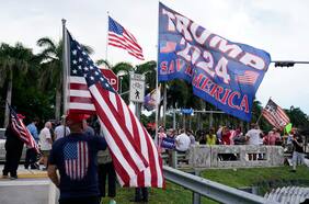 Trump llega a Florida para enfrentar este martes cargos penales en caso de documentos secretos