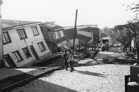 ¿Un ensayo nuclear fallido? ¿Qué estaba haciendo el alcalde a la hora del desastre? Libro rescata datos e historias ocultas del terremoto de Valdivia de 1960, el mayor sismo de la historia