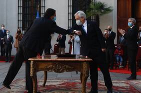 Ajuste ministerial genera críticas en redes sociales