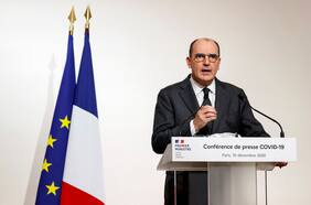 Francia levanta confinamiento pero mantiene toque de queda hasta las fiestas de fin de año