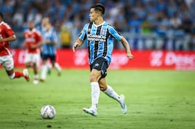 El gol de Alexander Aravena no evita la derrota de Gremio en el Brasileirao