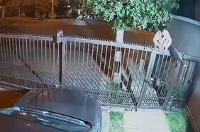 Mujer quedó semidesnuda tras intento de robo a casa en Maipú