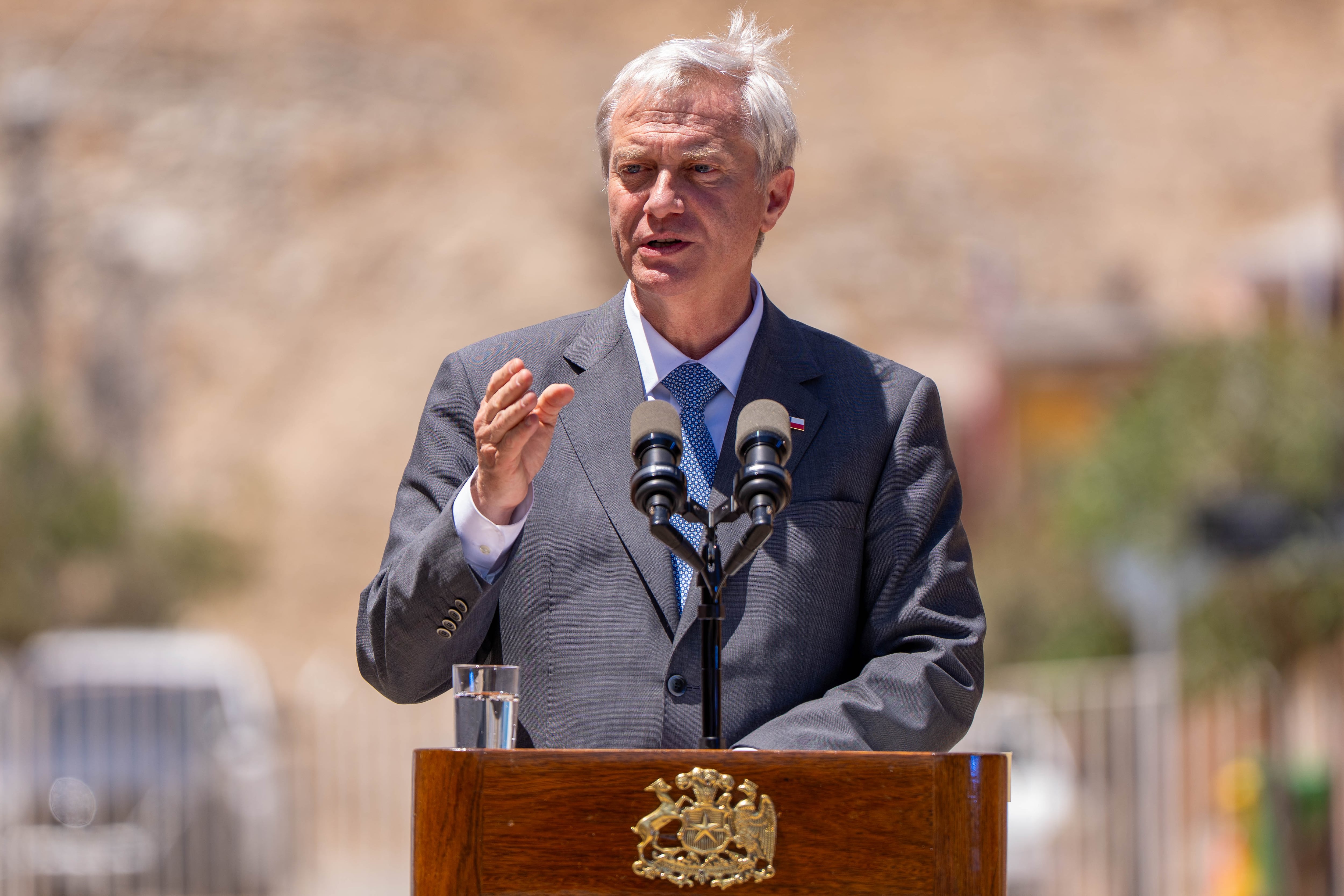 Kast responde por recortes a programas de Educación y defiende prioridades del Presupuesto 2027