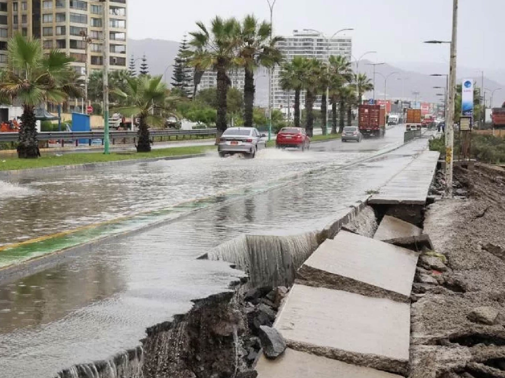 Contraloría detecta retraso de más de 23 años en actualización del plan de drenaje de aguas lluvias de Antofagasta