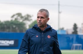 Gustavo Álvarez se olvida de la U en su presentación en San Lorenzo: “El actual es el desafío más importante”