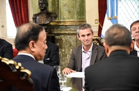 Argentina: sectores políticos rechazan aumento del 30% a sueldos de diputados y senadores en pleno ajuste económico