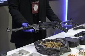 Realizaban reuniones en un búnker subterráneo: PDI desarticula clan familiar vinculado a diversos delitos en la RM