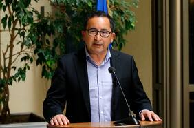 Diputado Félix González anuncia su candidatura presidencial por el Partido Ecologista Verde