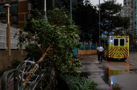 Tifón Saola toca tierra en el sur de China: casi 900 mil personas evacuadas