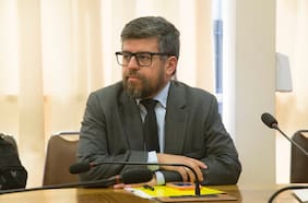 Jaime Araya responde a críticas por tsunami de indicaciones a la megarreforma: “Incomprensible la campaña de desprestigio”