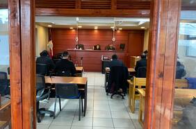 Absuelven a capitán de Carabineros imputado por apremios ilegítimos durante el estallido social