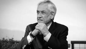 Publican norma que autoriza instalar un monumento en memoria del expresidente Sebastián Piñera frente a La Moneda