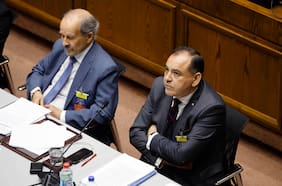 Abogado dice que acusación contra Ulloa es un “juicio mediático” y juez explica su relación con Hermosilla