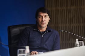 Daniel Garnero enfrenta el complicado momento de la UC: “Los rivales no necesitan muchas situaciones para convertirnos”